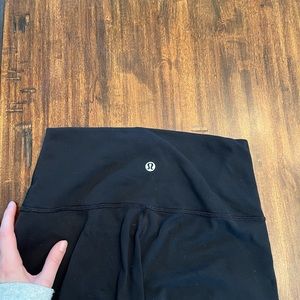Lululemon wunder under 25” size 4- luon